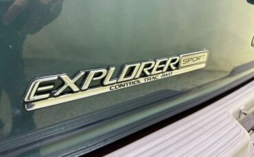Ford-Explorer-1996-SUV-36