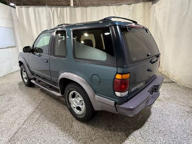 Ford-Explorer-1996-SUV-5