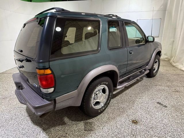 Ford-Explorer-1996-SUV-7