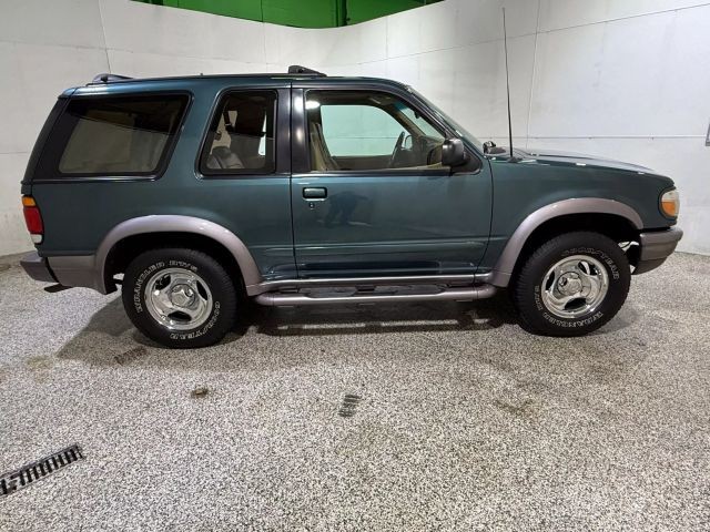 Ford-Explorer-1996-SUV-9