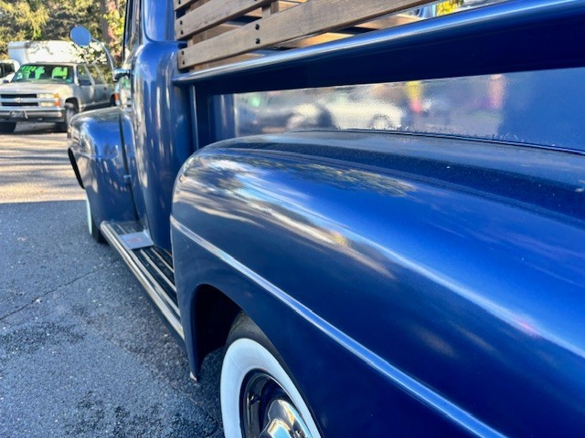 Ford-F-100-1952-Standard-Cab-Pickup-10