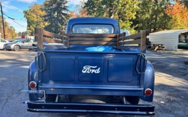 Ford-F-100-1952-Standard-Cab-Pickup-12