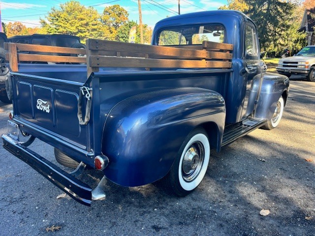 Ford-F-100-1952-Standard-Cab-Pickup-15