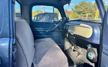 Ford-F-100-1952-Standard-Cab-Pickup-20