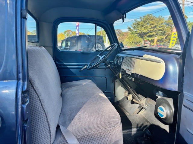 Ford-F-100-1952-Standard-Cab-Pickup-20