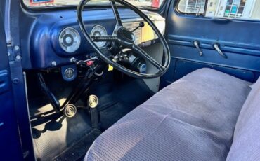Ford-F-100-1952-Standard-Cab-Pickup-28