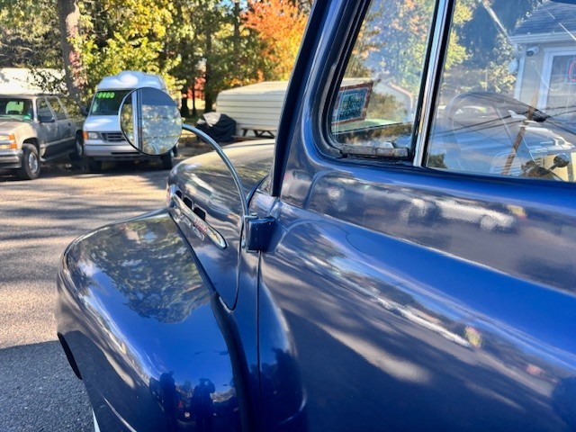 Ford-F-100-1952-Standard-Cab-Pickup-35