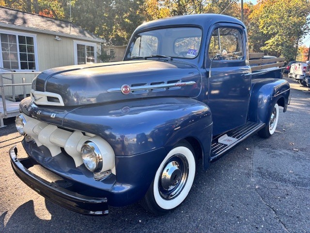 Ford-F-100-1952-Standard-Cab-Pickup-4