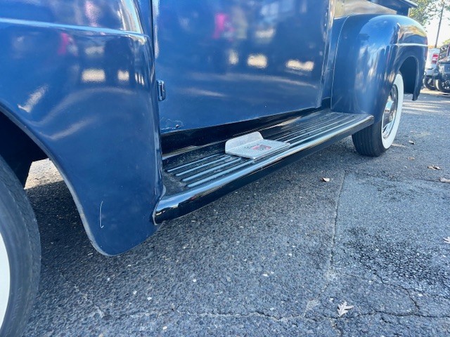 Ford-F-100-1952-Standard-Cab-Pickup-6