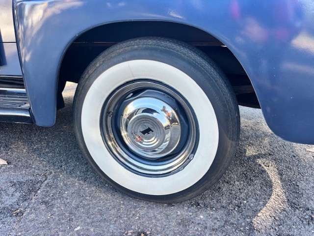 Ford-F-100-1952-Standard-Cab-Pickup-9