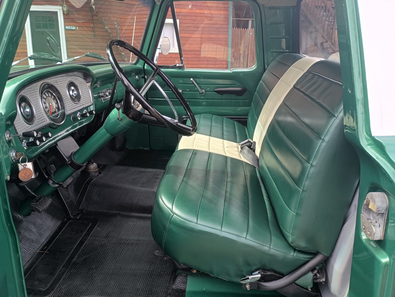 Ford-F-100-1963-Standard-Cab-Pickup-13