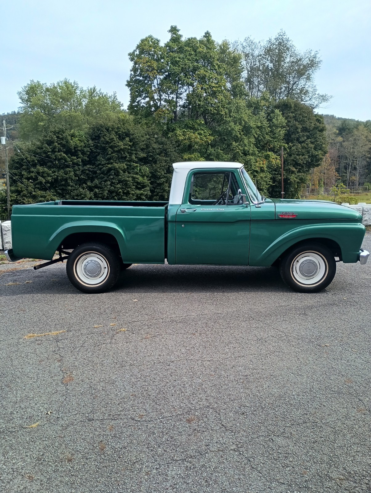 Ford-F-100-1963-Standard-Cab-Pickup-2
