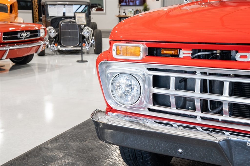 Ford-F-100-1965-Pickup-10