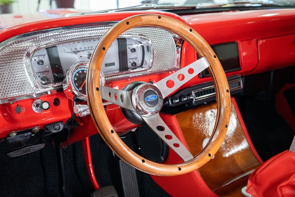 Ford-F-100-1965-Pickup-28