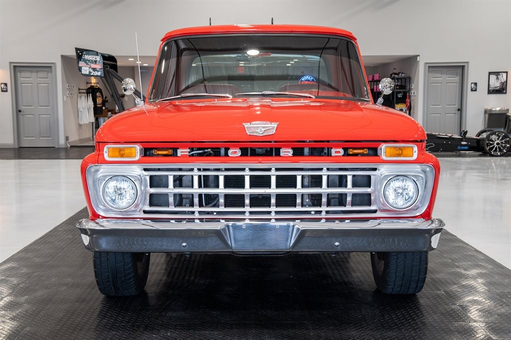 Ford-F-100-1965-Pickup-7