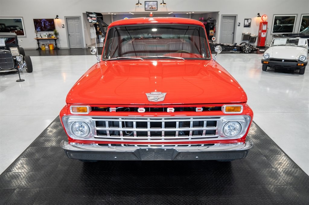 Ford-F-100-1965-Pickup-8