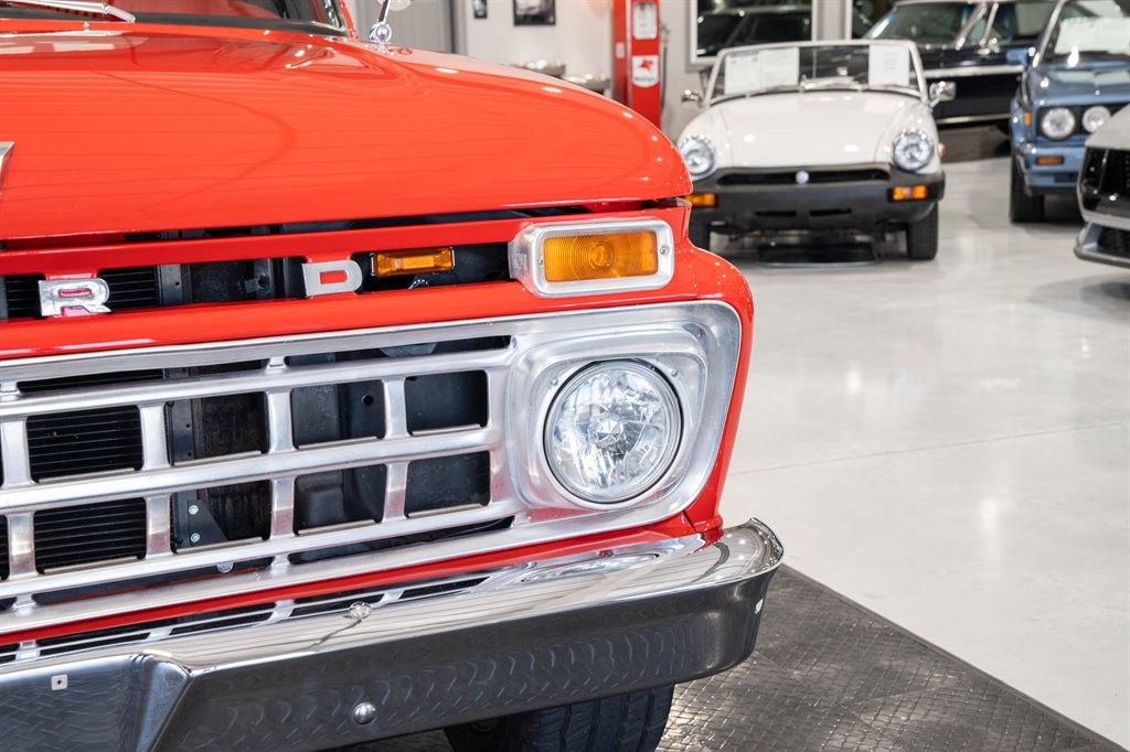 Ford-F-100-1965-Pickup-9