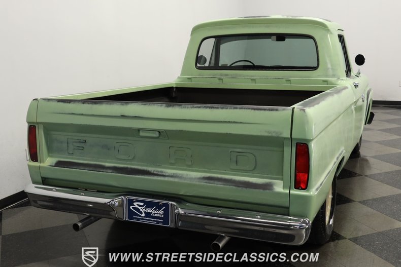Ford-F-100-1966-Green-Patina-Black-12