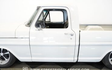 Ford-F-100-1968-Pickup-Truck-15