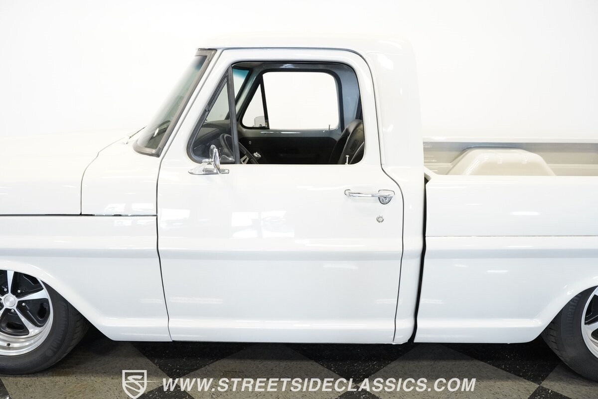 Ford-F-100-1968-Pickup-Truck-15