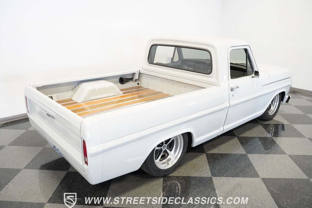 Ford-F-100-1968-Pickup-Truck-26