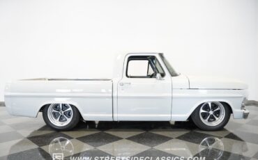 Ford-F-100-1968-Pickup-Truck-28
