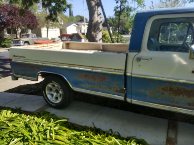 Ford-F-100-1972-10