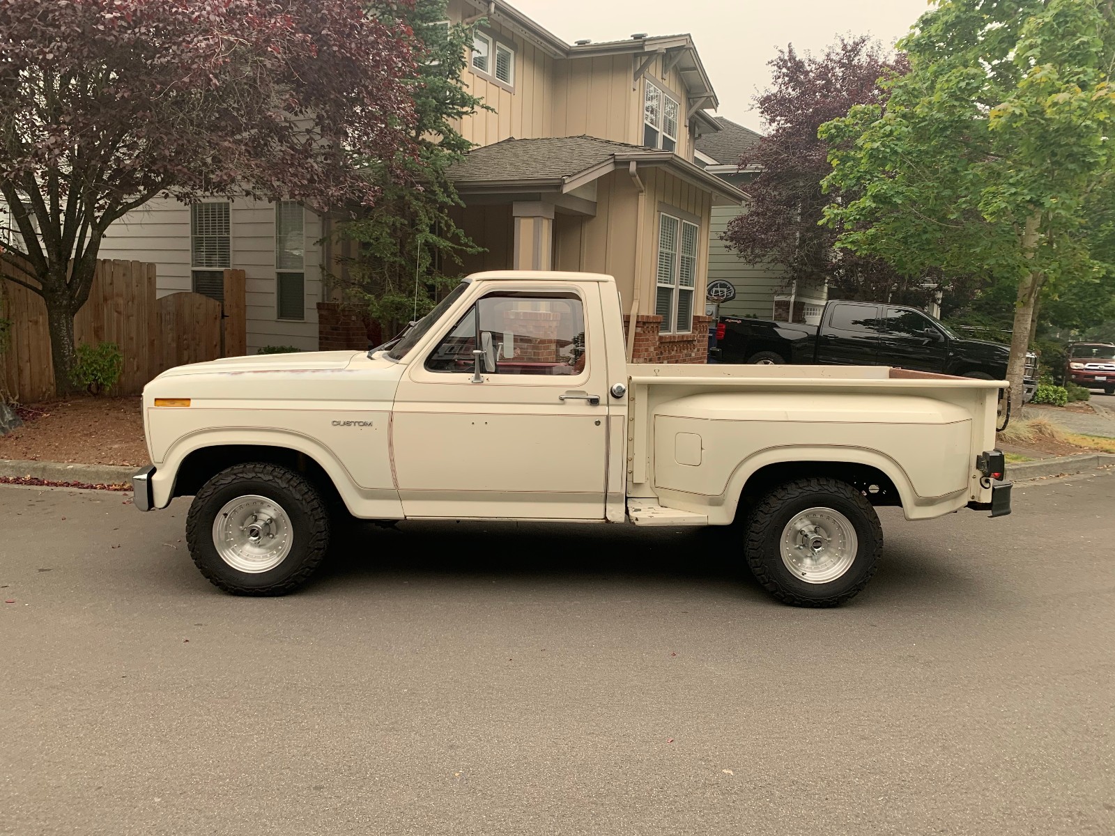 Ford-F-100-1980-Standard-Cab-Pickup