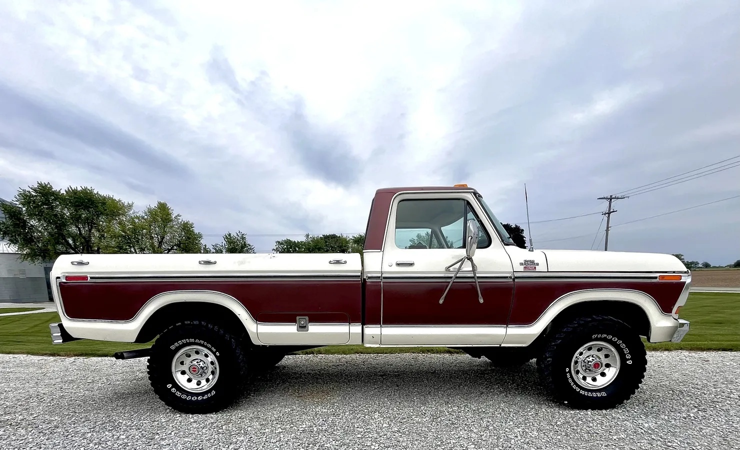 Ford-F-150-1979-Metallic-Brown-And-Cream-Brown-And-Wood-Grain-3