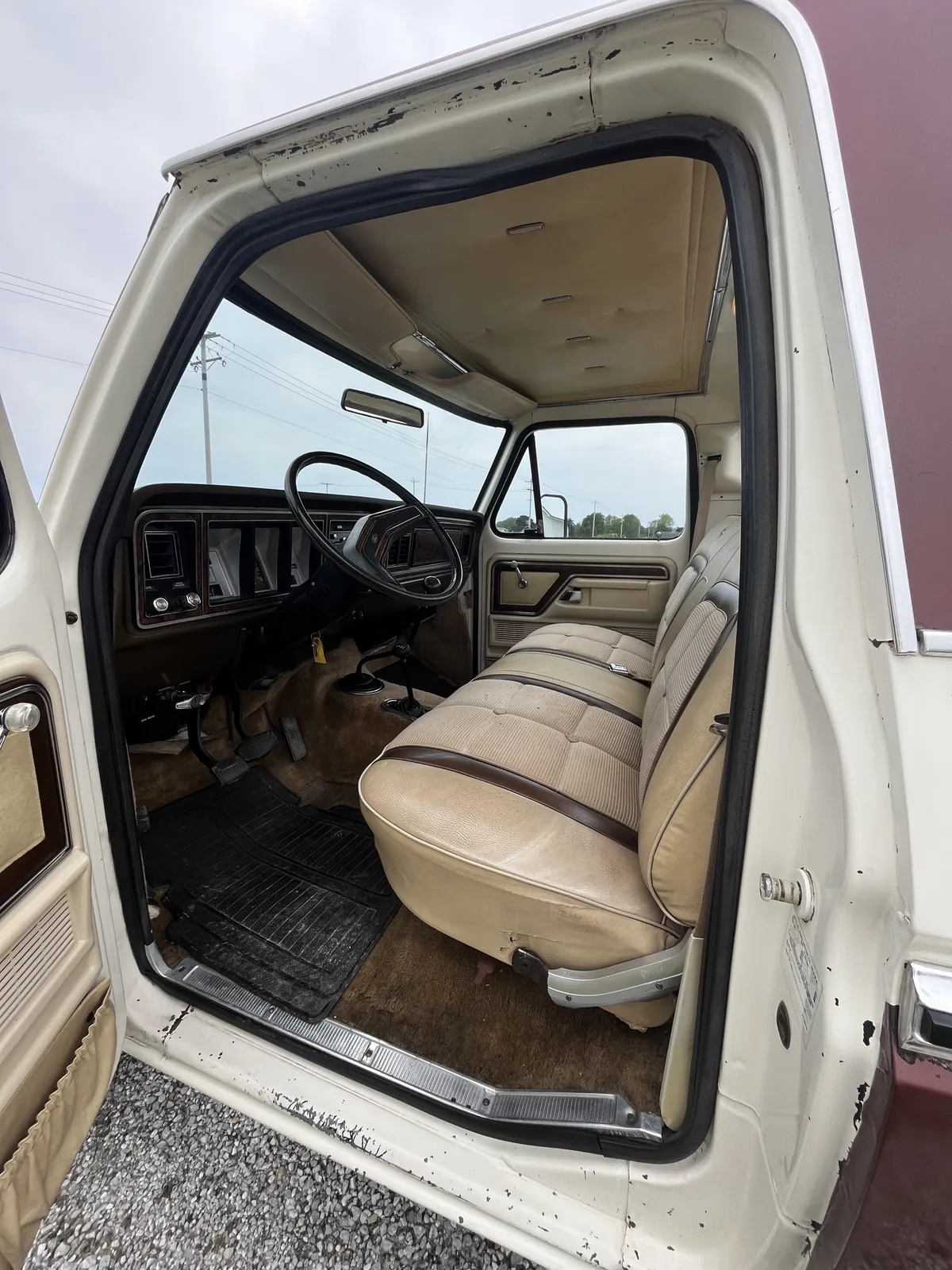 Ford-F-150-1979-Metallic-Brown-And-Cream-Brown-And-Wood-Grain-6