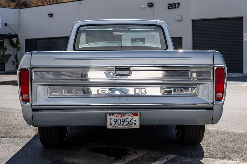 Ford-F-150-1979-Silver-Black-20