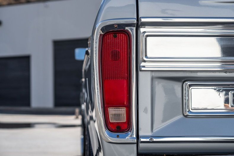 Ford-F-150-1979-Silver-Black-38