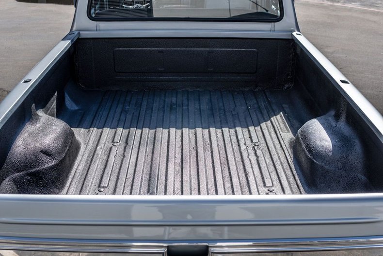 Ford-F-150-1979-Silver-Black-46