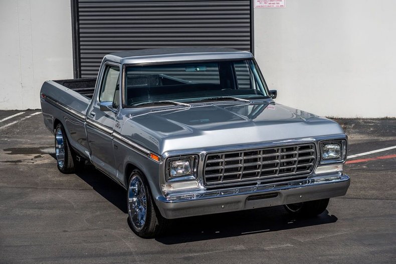 Ford-F-150-1979-Silver-Black-8