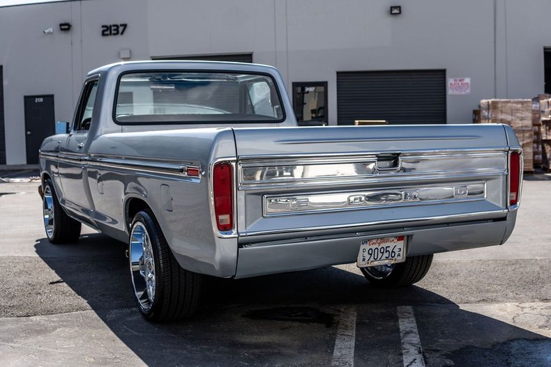 Ford-F-150-1979-Silver-Black-9