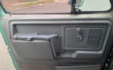 Ford-F-150-1986-Standard-Cab-Pickup-10