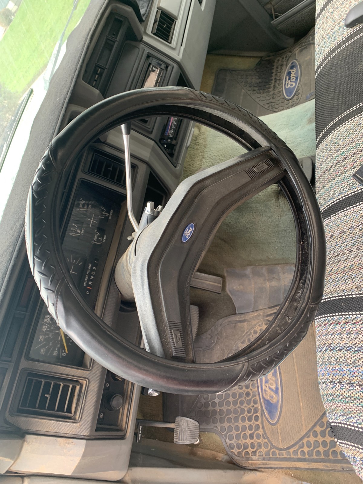 Ford-F-150-1986-Standard-Cab-Pickup-15
