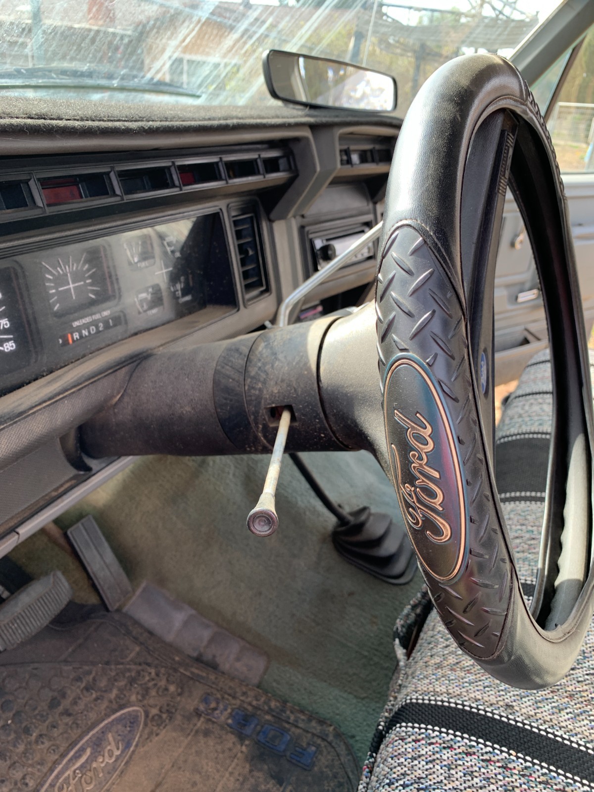 Ford-F-150-1986-Standard-Cab-Pickup-16