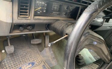 Ford-F-150-1986-Standard-Cab-Pickup-17