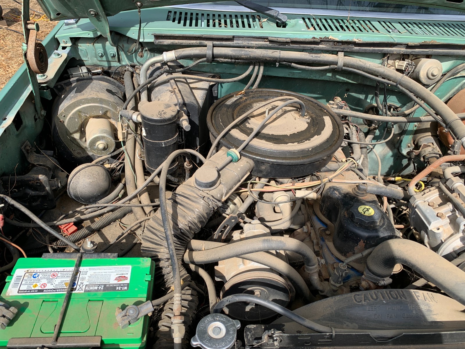 Ford-F-150-1986-Standard-Cab-Pickup-9