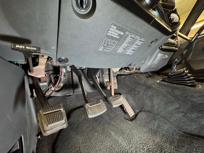 Ford-F-150-1989-Black-Black-41