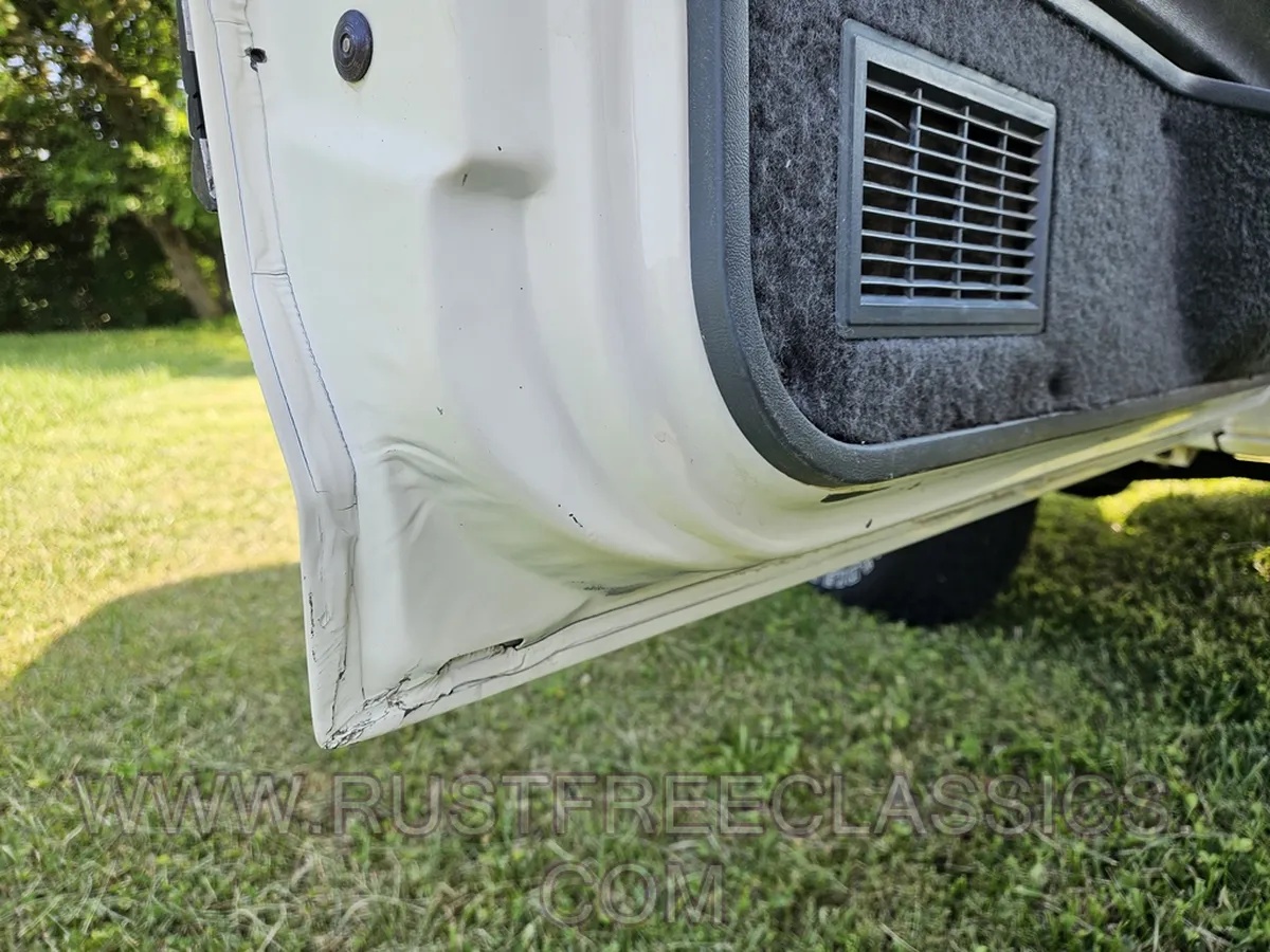 Ford-F-150-1991-Cream-Blue-1