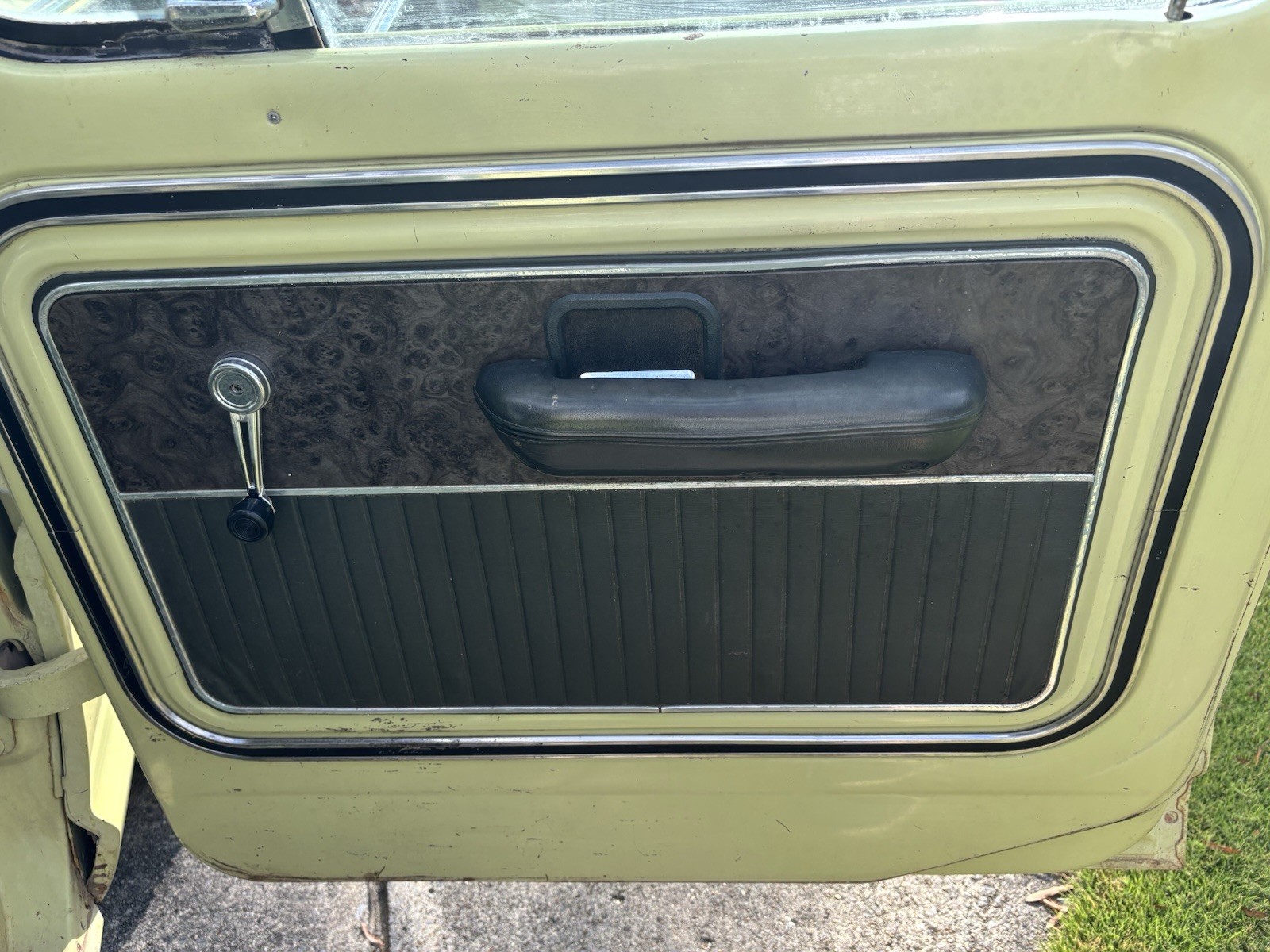 Ford-F-250-1970-Standard-Cab-Pickup-12