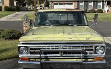 Ford-F-250-1970-Standard-Cab-Pickup-2
