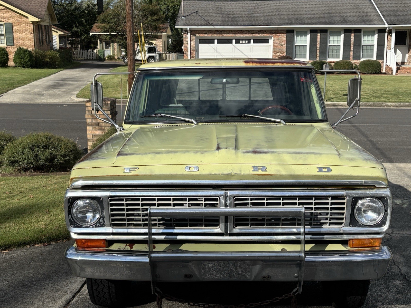 Ford-F-250-1970-Standard-Cab-Pickup-2