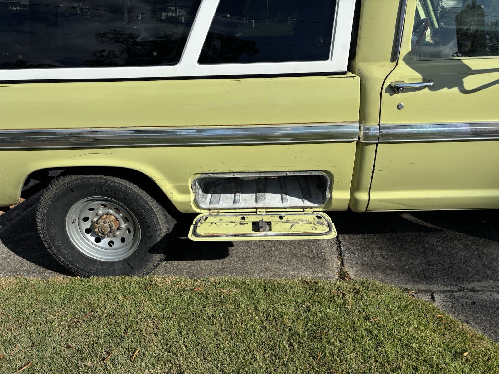 Ford-F-250-1970-Standard-Cab-Pickup-8