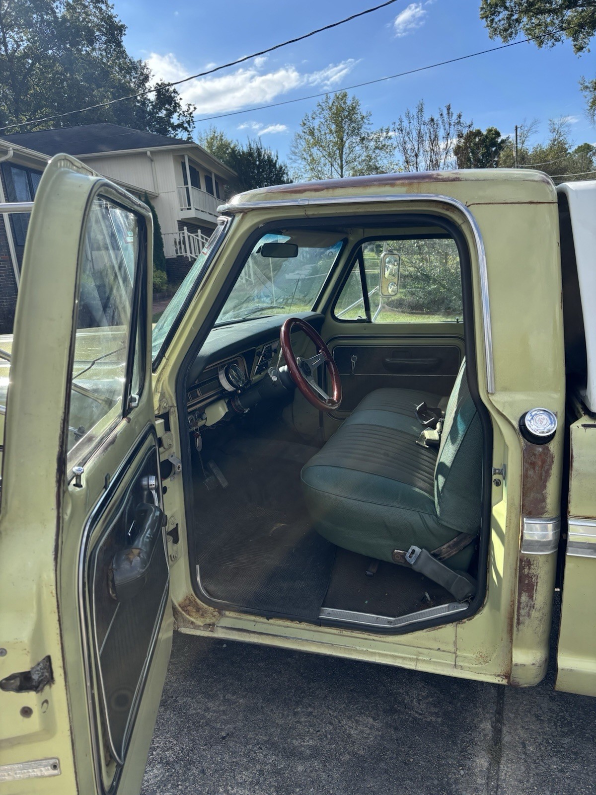 Ford-F-250-1970-Standard-Cab-Pickup-9