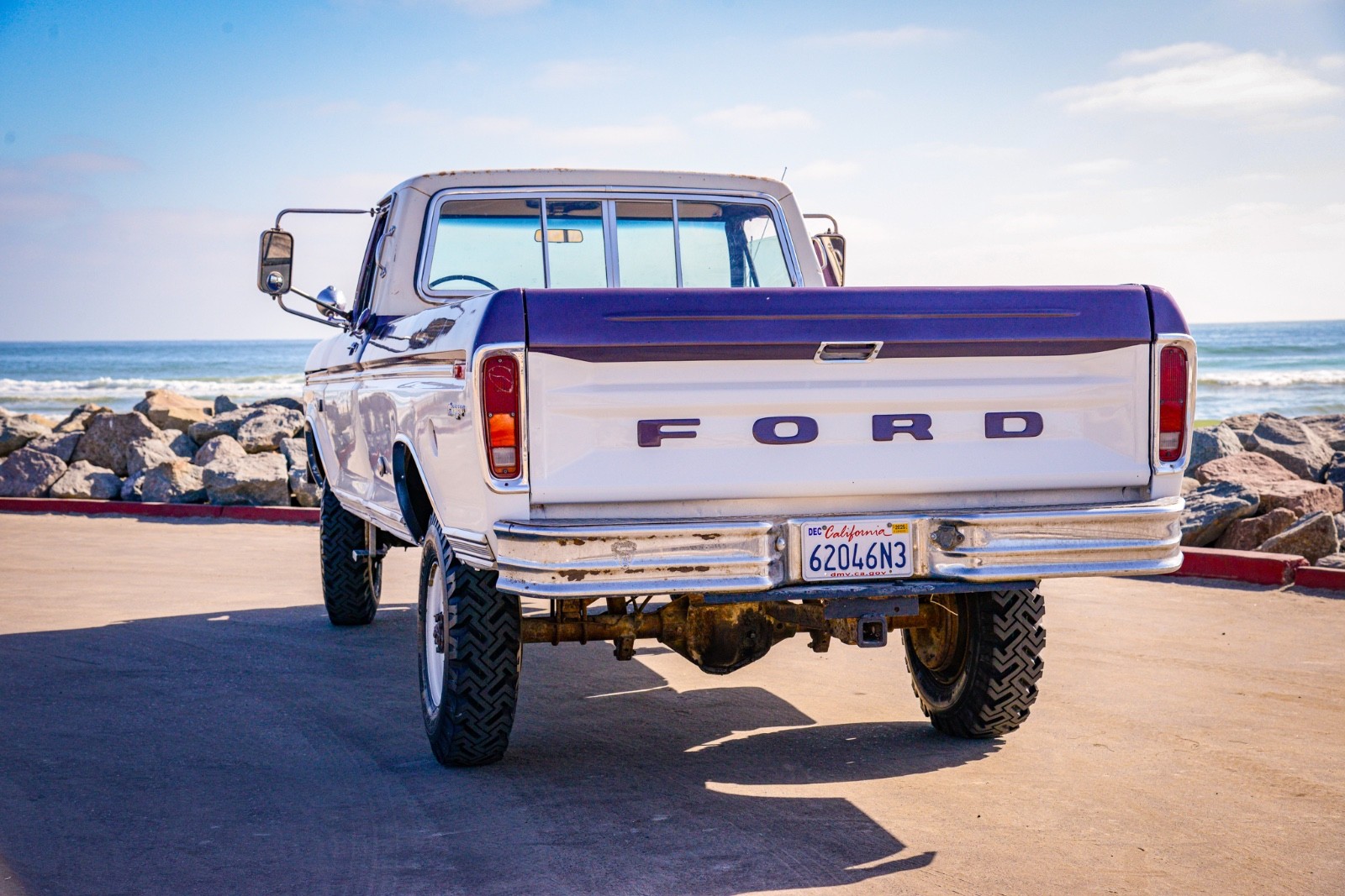 Ford-F-250-1973-Standard-Cab-Pickup-11