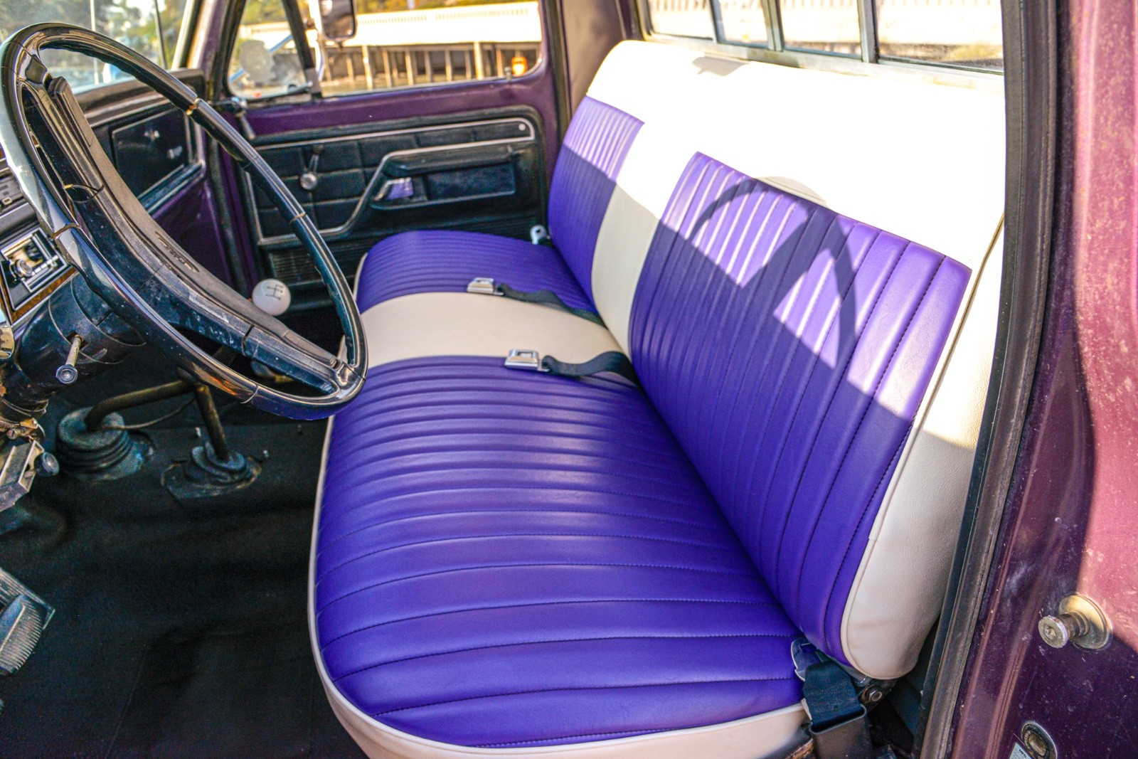 Ford-F-250-1973-Standard-Cab-Pickup-22