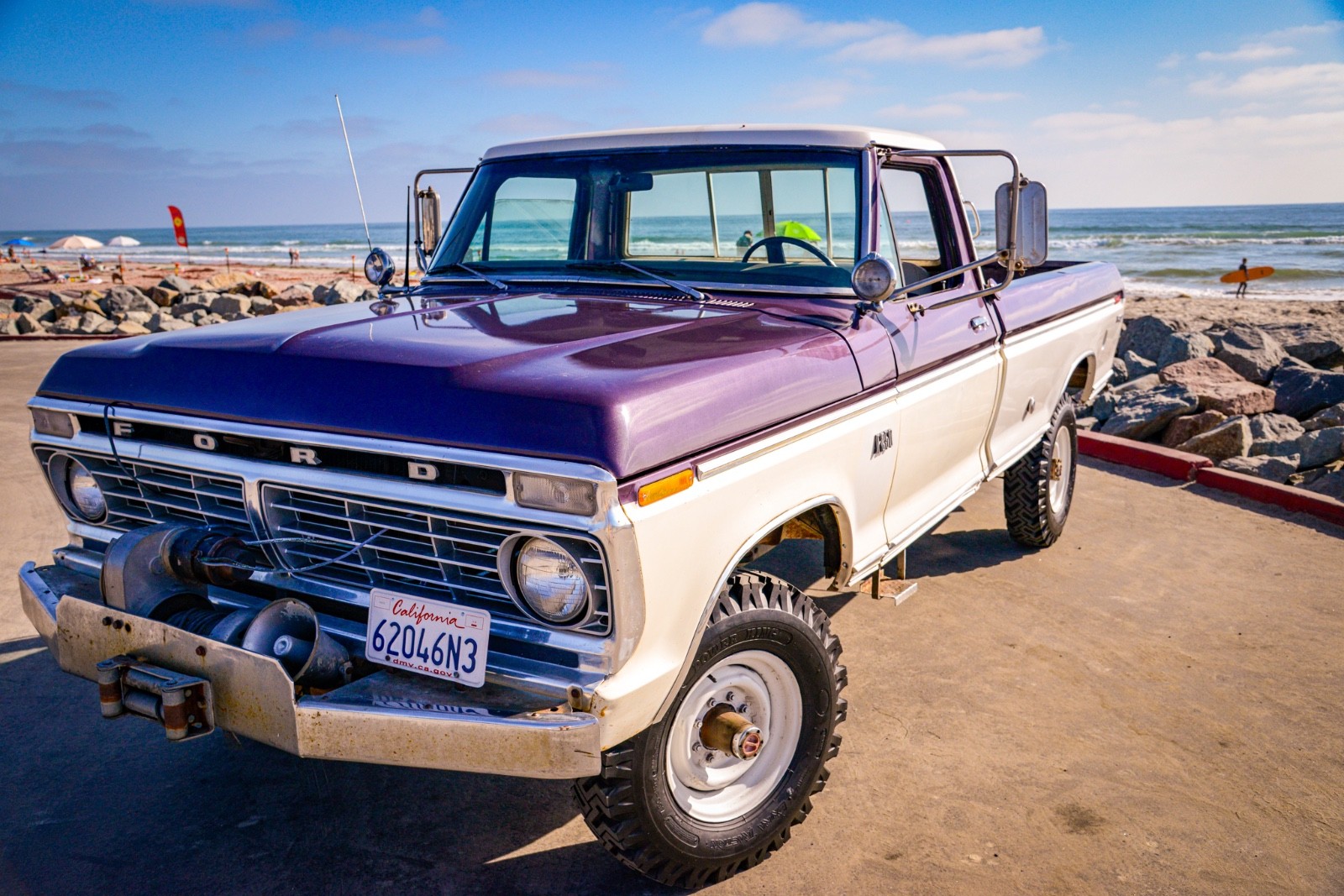 Ford-F-250-1973-Standard-Cab-Pickup-4